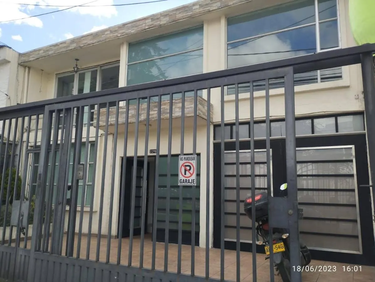 בית הארחה מלון בוגוטה Cornelio'S House