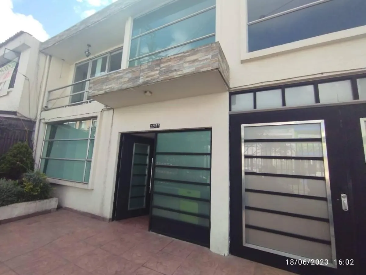 מלון בוגוטה Cornelio'S House בית הארחה